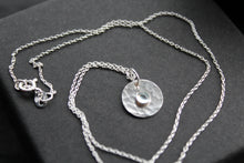 Load image into Gallery viewer, Aquamarine Stone Set Necklace
