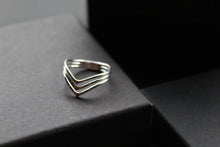 Load image into Gallery viewer, Beautiful Triple Chevron Ring
