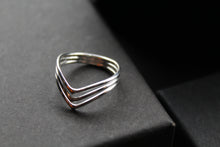 Load image into Gallery viewer, Beautiful Triple Chevron Ring

