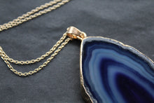 Load image into Gallery viewer, Gold Tone Purple Agate Crystal Long Length Statement Necklace
