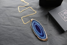 Load image into Gallery viewer, Gold Tone Purple Agate Crystal Long Length Statement Necklace
