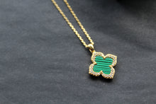 Load image into Gallery viewer, Gold Vermeil Vintage Flower Necklace with Malachite
