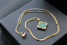 Load image into Gallery viewer, Gold Vermeil Vintage Flower Necklace with Malachite
