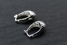 Load image into Gallery viewer, Hammered Creole Hoop Earrings
