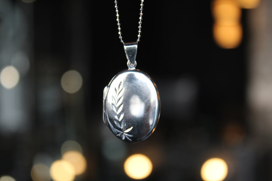 Silver Oval Locket