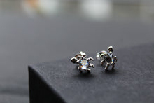 Load image into Gallery viewer, Silver Turtle Studs
