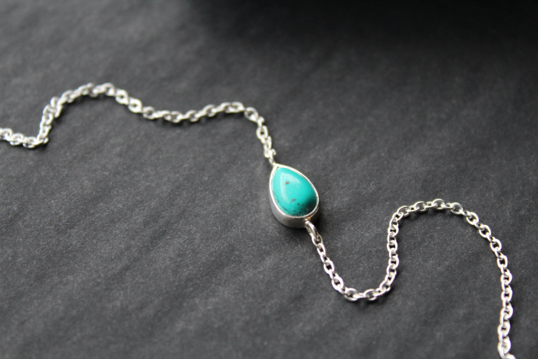 Single Teardrop Turquoise Chain Bracelet