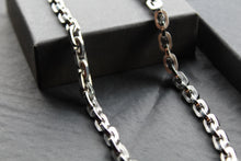 Load image into Gallery viewer, Stainless Steel Open Link Chain Necklace
