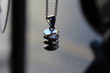 Load image into Gallery viewer, Textured Disc Necklace Vertical
