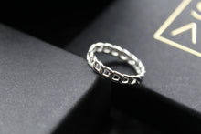 Load image into Gallery viewer, Curb Chain Silver Ring
