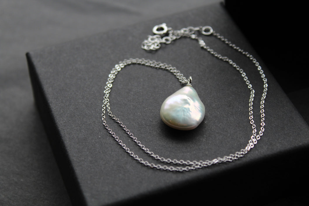 Freshwater Pearl Teardrop Necklace