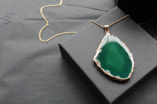 Load image into Gallery viewer, Green Agate Crystal Long Length Gold Tone Necklace
