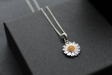 Load image into Gallery viewer, Sunflower Necklace
