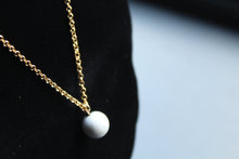 Load image into Gallery viewer, Long Marble Howlite Necklace
