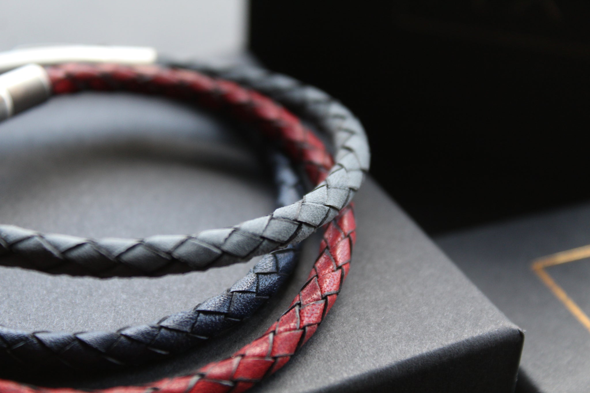 Single hot sale leather bracelet